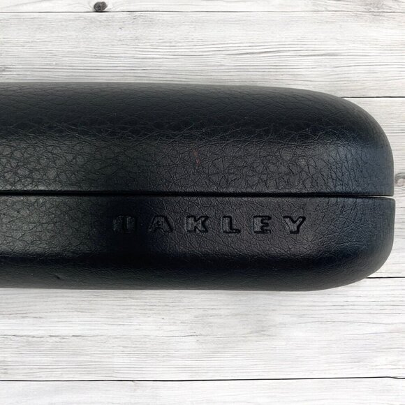 Oakley Leather Clamshell Sunglasses Glasses Protective Case Black - Picture 1 of 4